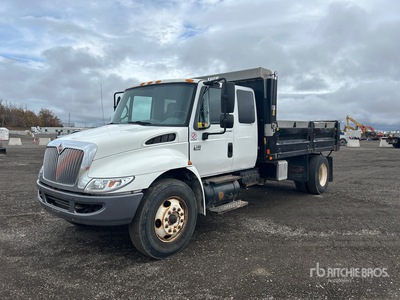 2007 International 4300 SBA 4x2 Extended Cab Landscape Truck