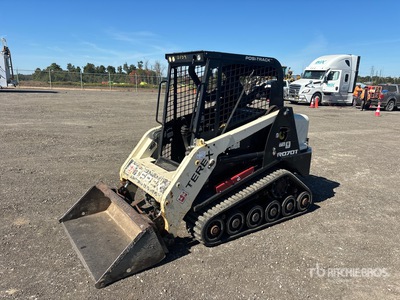 2016 Terex R070T Compact Track Loader
