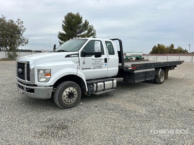 2017 Ford F-650 4x2 Crew Cab Schiebeplateauschleppwagen