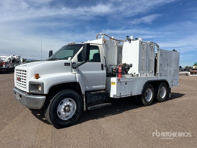 2008 GMC C8 6x4 Lube Truck