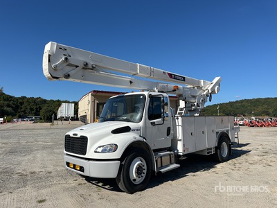 2022 Freightliner M2 106 4x2 شاحنة دلو