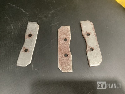 (1,870) Oshkosh 3000220 Mounting Plates