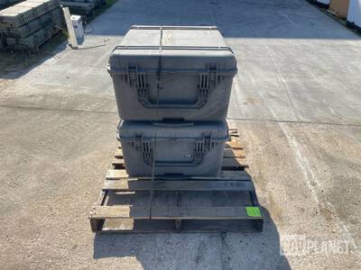 (2) Pelican 1690 Rolling Storage Cases Divers : Matériel de terrain