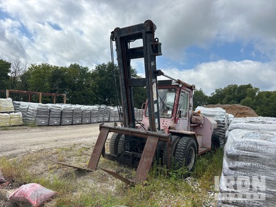 Taylor T250S 18000 lb Pneumatic Tire رافعة شوكية