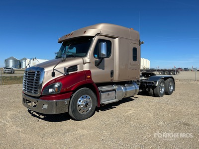 2017 Freightliner Cascadia 113 6x4 T/A Sleeper Truck Tractor
