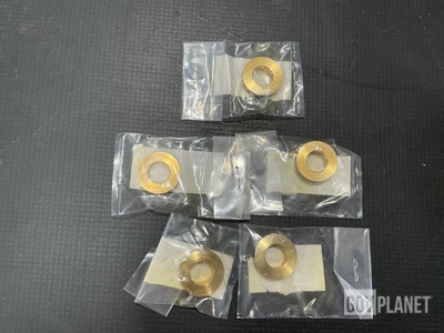 (177) 12008372 Plate Spacers