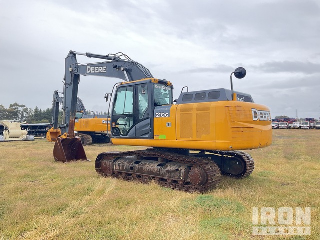 EXCAVADORA 2020 JOHN DEERE 210G
