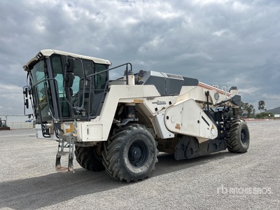 2014 Wirtgen WR200 Wheel Recicladora de Asfalto / Soil Stabilizer/Reclaimer