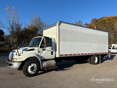 2015 International 4300 4x2 Van Truck