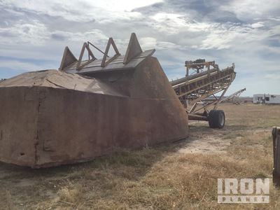 42 in x 50 ft Portable Dozer Trap Feed Conveyor w/Plate Feeder