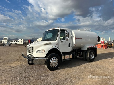 2014 Freightliner M2 106 2000 gal 4x2 Wassertank-Lkw