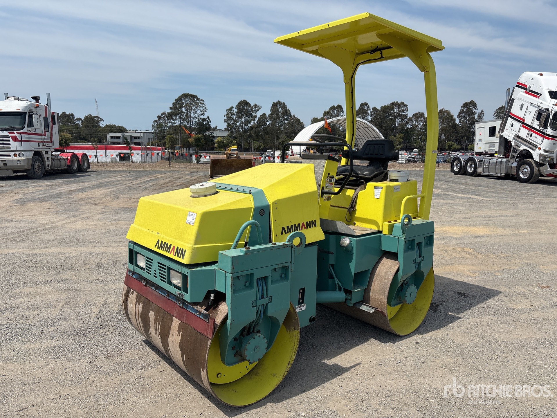 Ammann CH-4900 مدحلة ذات اسطوانتين