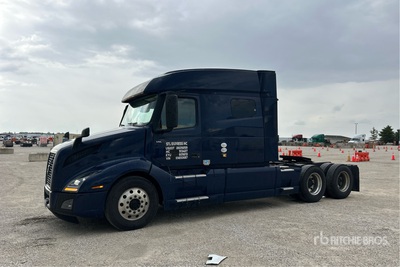 2019 Volvo VNL 6x4 T/A Sleeper Truck Tractor