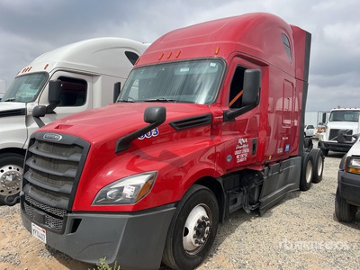 2020 Freightliner Cascadia 126 6x4 T/A Sleeper Truck Tractor