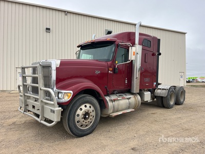 2001 International 9900i 6x4 T/A Sleeper Truck Tractor