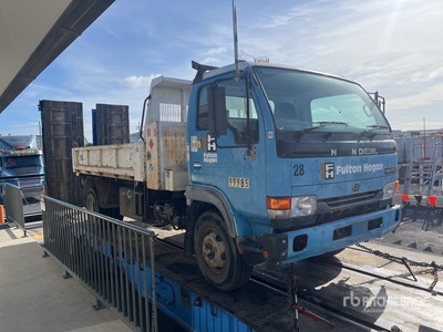 2005 Nissan UD MK176T S/A Dump Truck