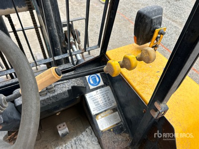 2007 JCB 930 6000 lb Rough Terrain Forklift