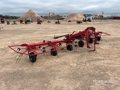 2020 Kneverland 6916 6.8 m 3-Point 6 Wheel Faneuse Hay Rake