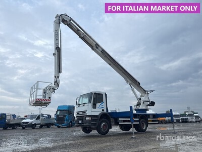 2003 Cela TJ320 30 m on 2003 Iveco ML180 4x2 Bucket Truck