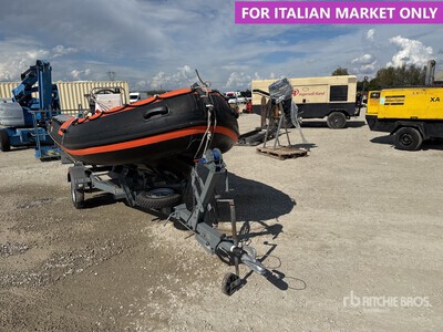 Lomac 2000 Bass Boat