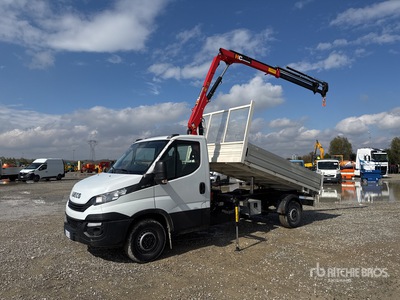 2024 HC 33 A3 700 kg on 2019 Iveco Daily 35S14 Flatbed Truck with Crane