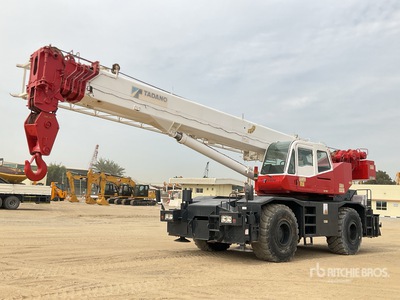 Tadano GR450 45 Ton 4x4x4 Grue tout terrain