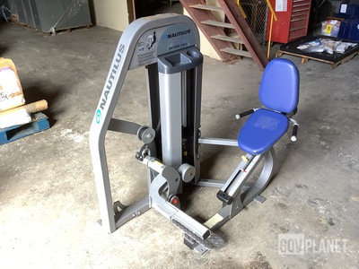 Nautilus Nitro Plus Seated Calf Raise Machine