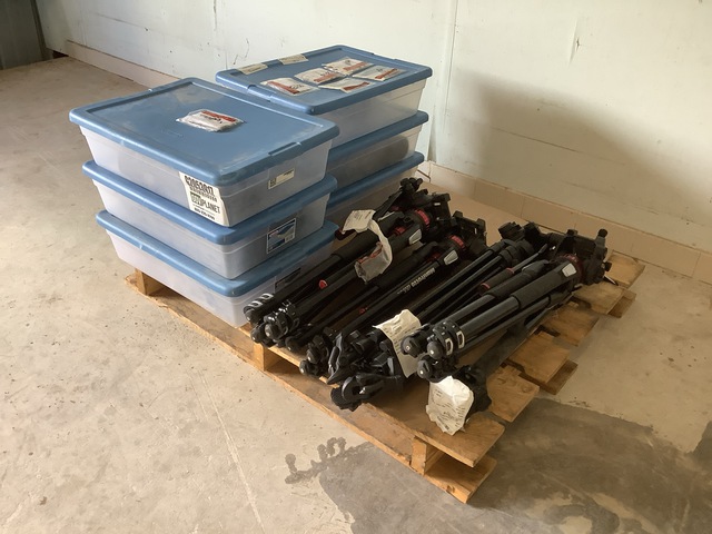 (25) Assorted Camera Lenses, (9) Assorted Cameras & Assorted Items (25) Assorted Camera Lenses, (9) Assorted Cameras & Assorted Items