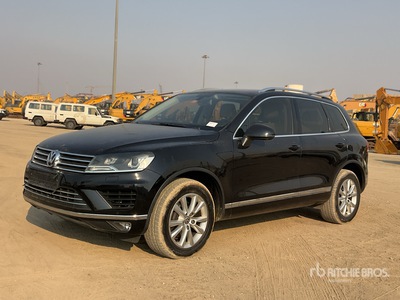 2015 Volkswagen Touareg SUV