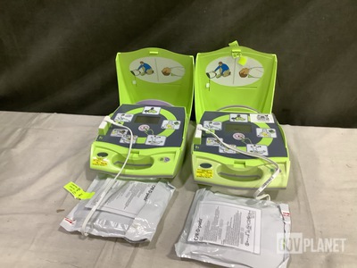 (8) Zoll AED Plus Defibrillator/Monitors