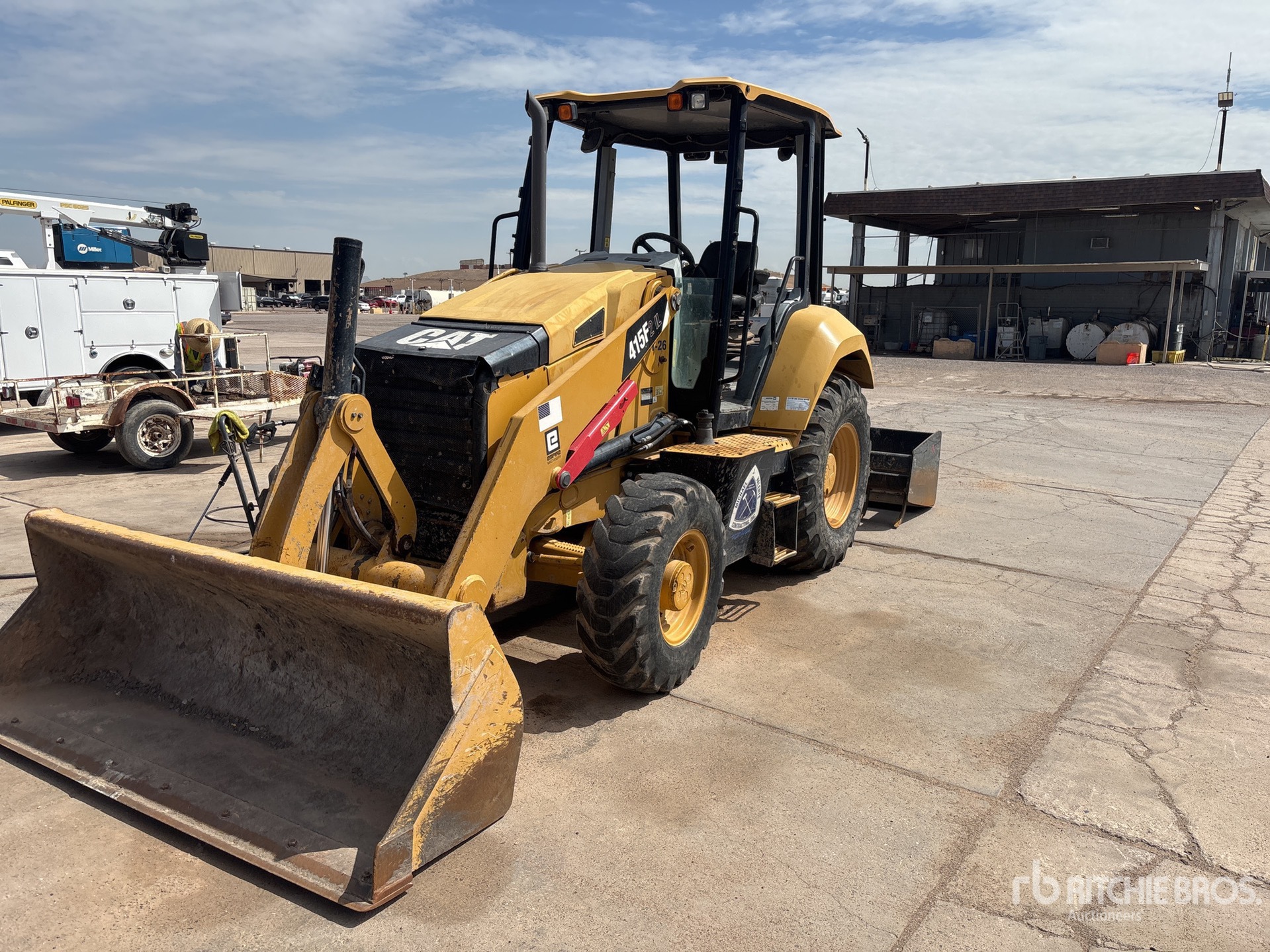 2017 Cat 415F2 IL 4x4 Landscape Loader