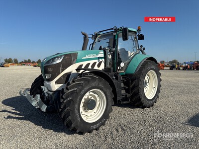 P7000 Ciągnik 4WD (Inoperable)