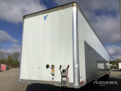2017 Vanguard MaxCube 53 ft x 102 in T/A Van Trailer