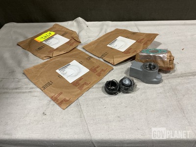 (13) Seals, (1) Valve Body, (2) Plain Bearings & Assorted Items