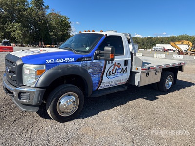 2015 Ford F-550 4x4 Flatbed Truck