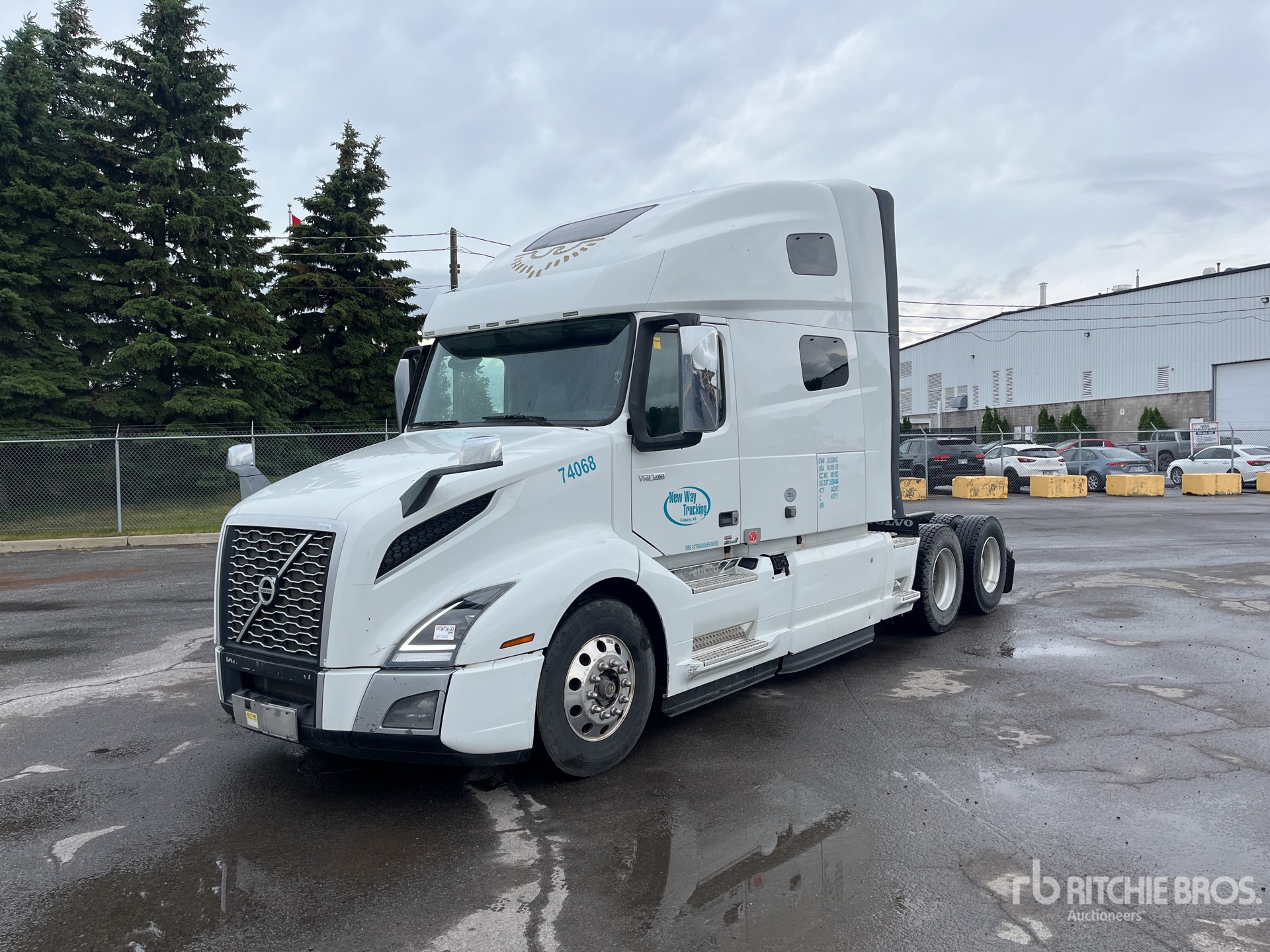 2019 Volvo VNL760 6x4 T/A Sleeper Truck Tractor