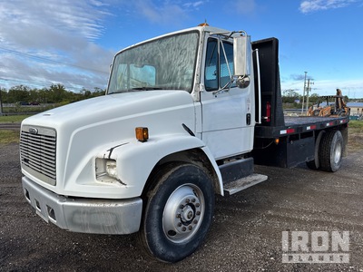 2000 Freightliner FL70 4x2 Pritsche-Lkw