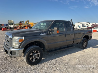2015 Ford F-350 4x4 Extended Cab Pickup
