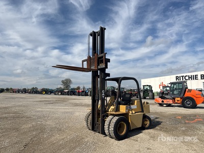1990 Cat V80 4000 kg Forklift
