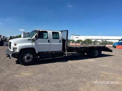 2007 Chevrolet C7500 4x2 Crew Cab Pritsche-Lkw