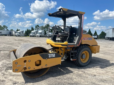 2021 Volvo SD75B Smooth Drum Compactor