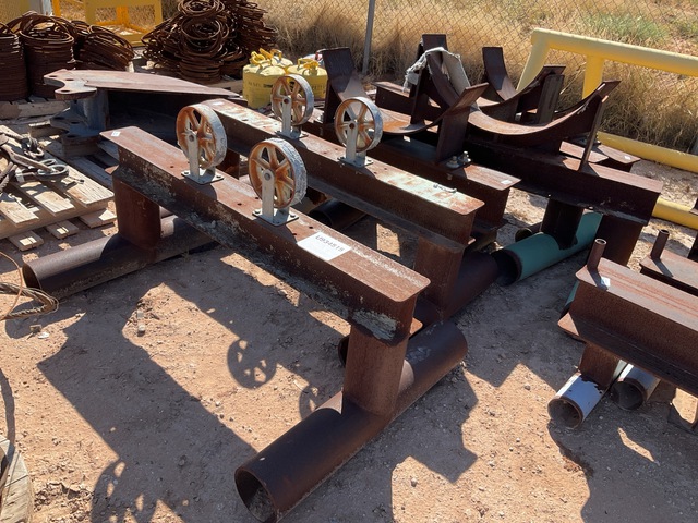 Quantity of (6) 24 in Pipe Stand