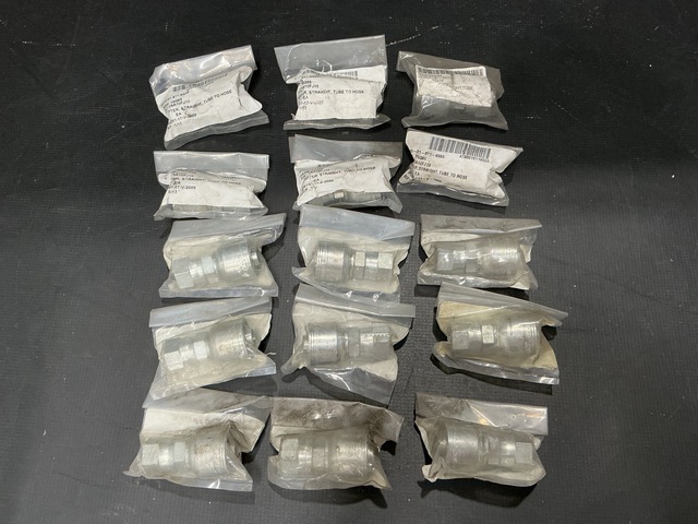 (385) Oshkosh Defense 1AA10FJ10 Tube to Hose Straight Adapters