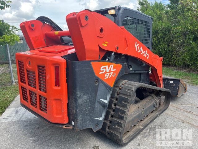 MINI CARGADOR SOBRE ORUGAS 2023 KUBOTA SVL972HFC