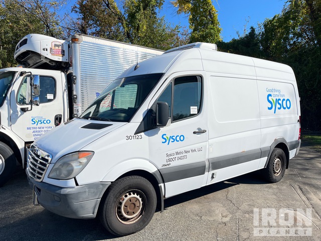 2013 Freightliner Sprinter 2500 2013 Freightliner Sprinter 2500 4X2 Cargo Van