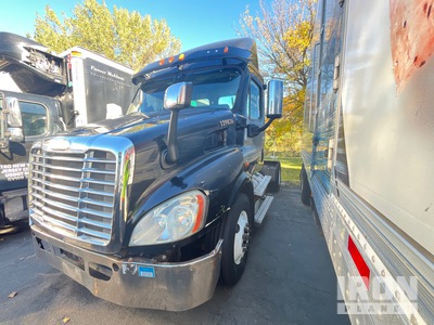 2012 Freightliner CASCADIA 113 4x2 T/A Day Cab Truck Tractor (Inoperable)