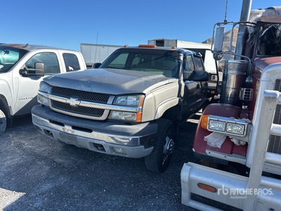2003 Chevrolet Silverado 1500 4x2 Crew Cab Autocarro cassone fisso (Inoperable)