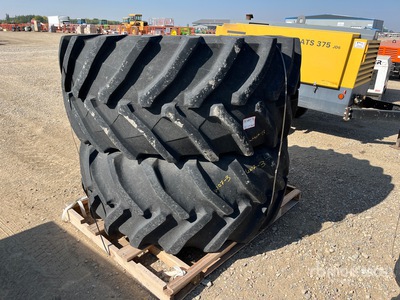 Quantity of (2) Trelleborg 800/70R38 Neumáticos