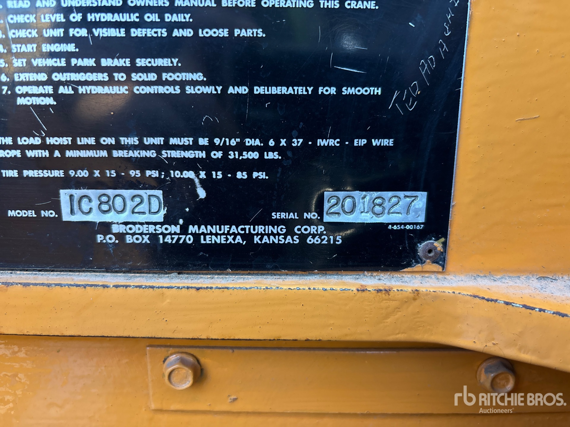 1992 Broderson IC80-2D Carry Deck Crane