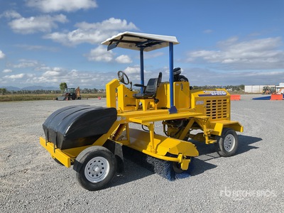 2012 Superior DT80CT Barredora / Balai automoteur